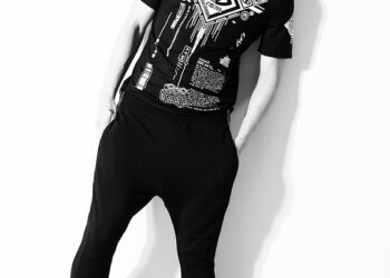 portrait 814645 960 720 - Business Help and Advice 2025 Trends in Small Business Operations: What’s Ahead for Marketing, Technology, and Beyond