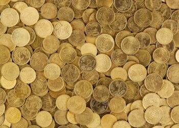 To Achieve Financial Freedom, Avoid These 7 Common Money Mistakes